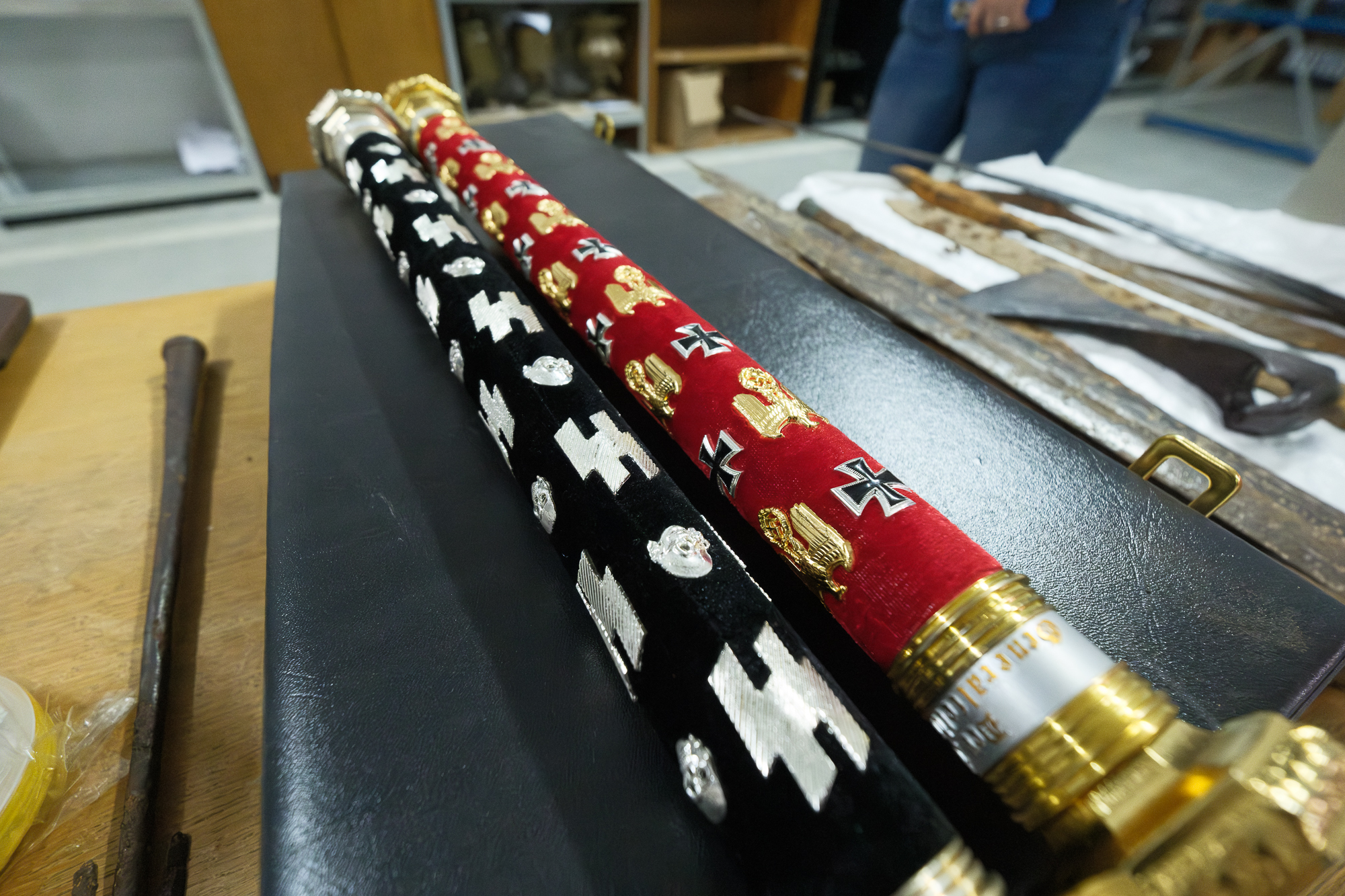 Монеты Руси, иконы и трипольские вазы. Кто и как вывозит из Украины национальное наследие